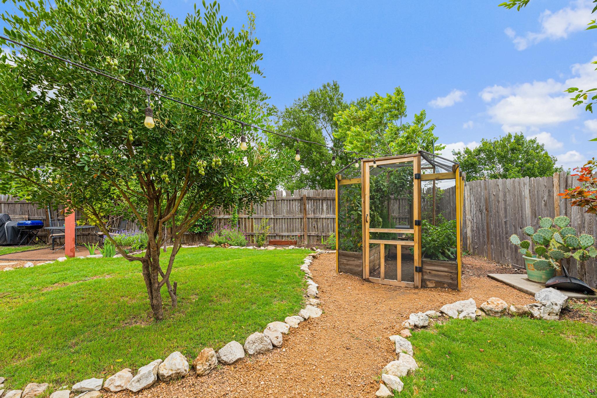 4516 Tiddle Ln Property Photo 37