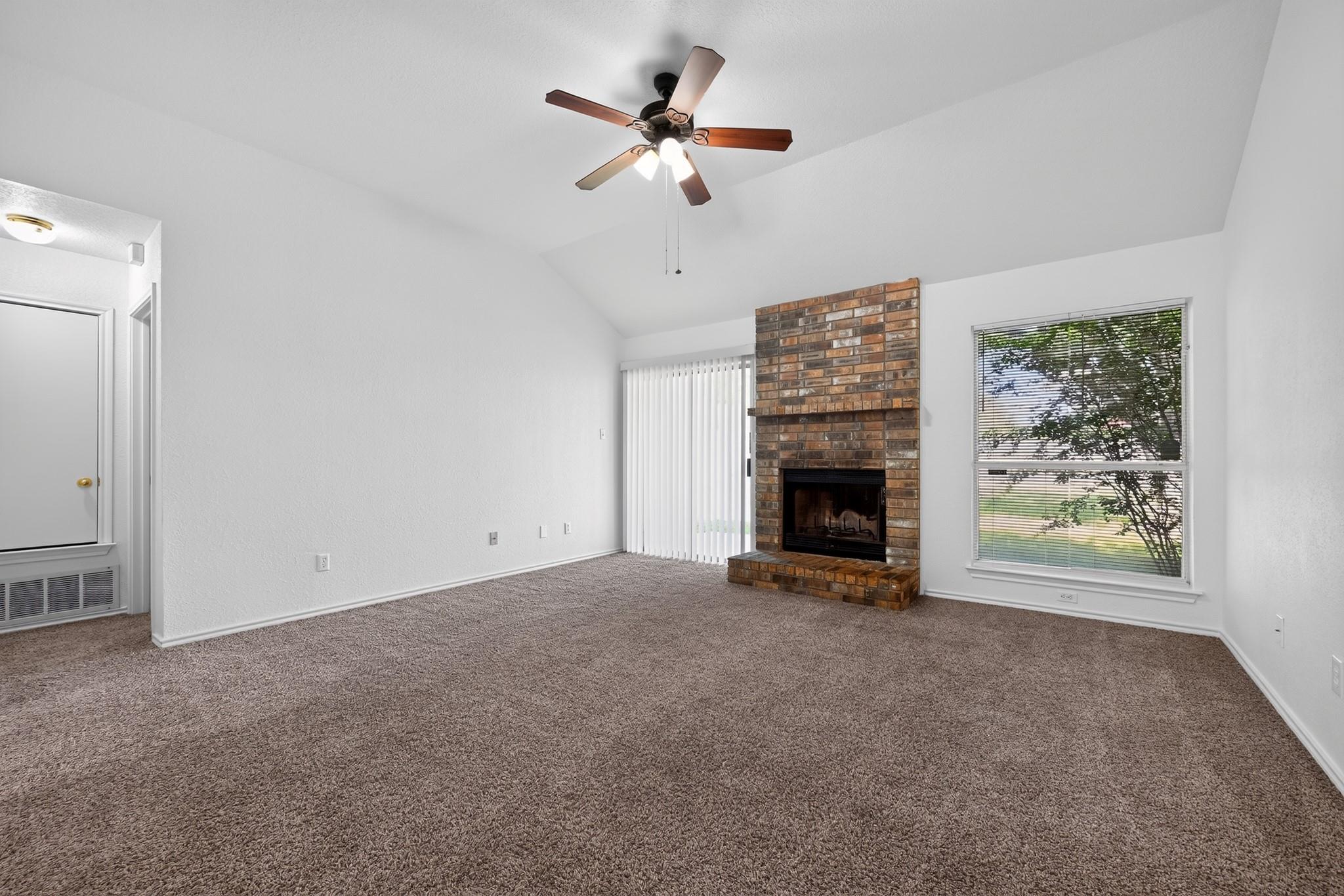 3015 O W Curry Dr Property Photo 3