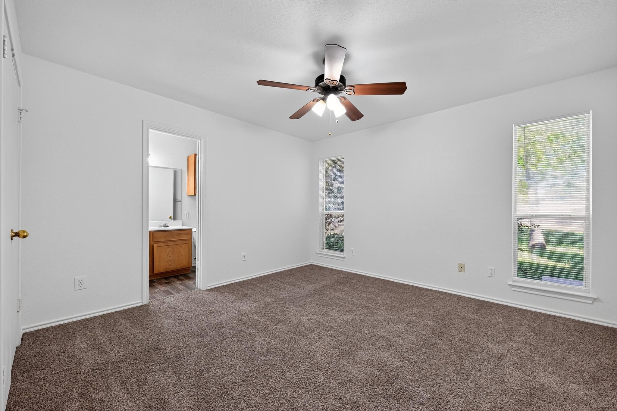 3015 O W Curry Dr Property Photo 8