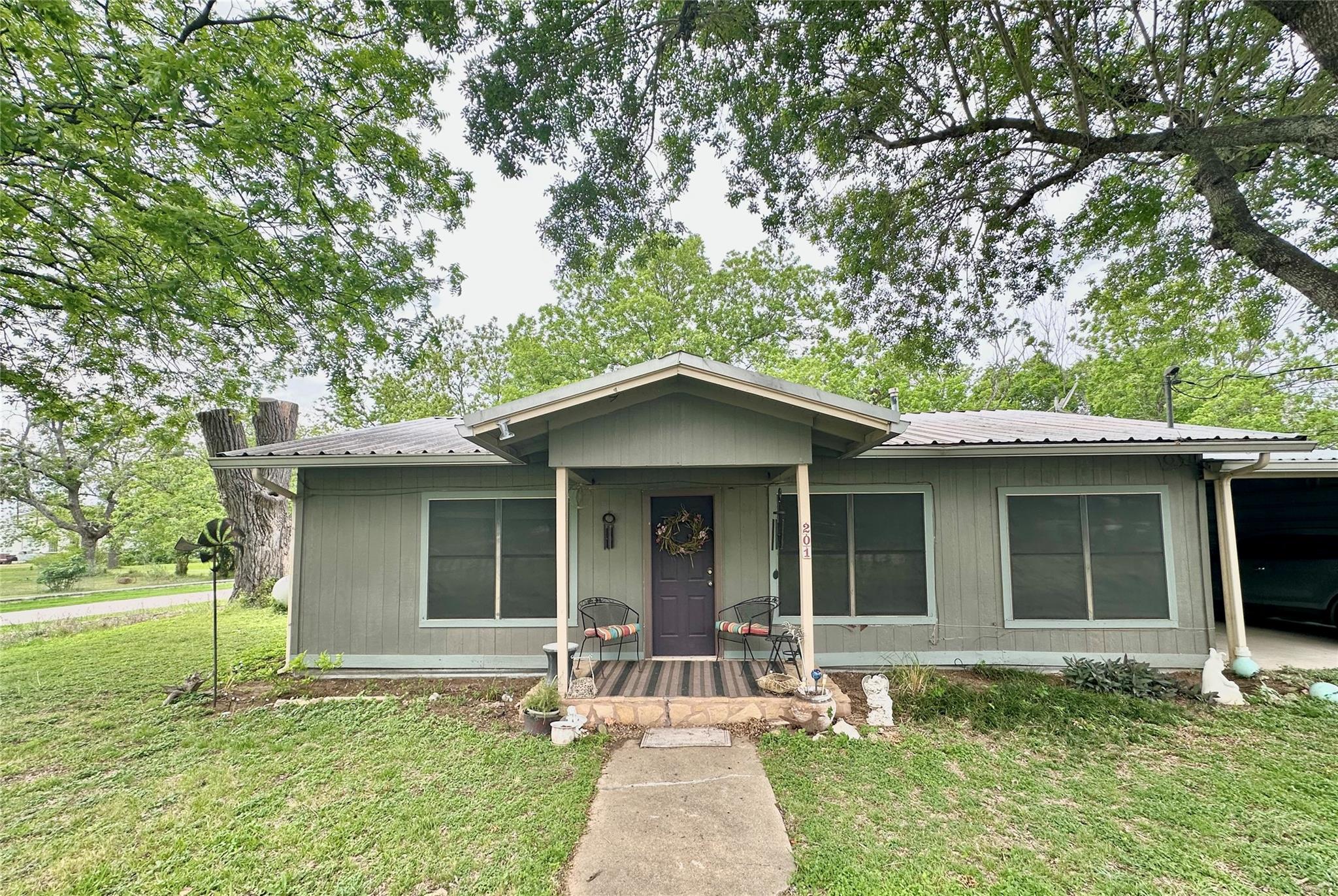 Bl Real Estate Listings Main Image