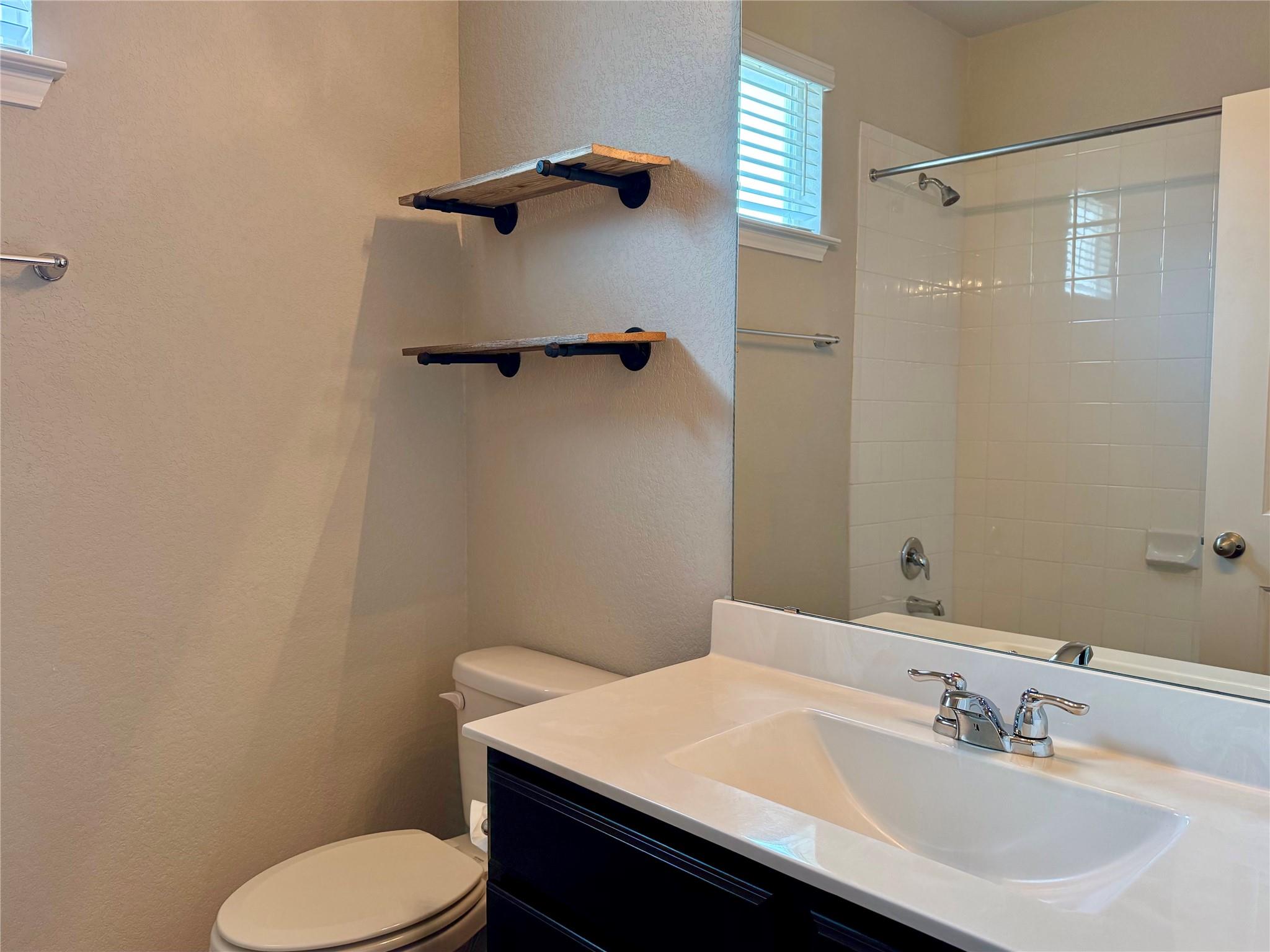 138 Jubilee Dr Property Photo 11