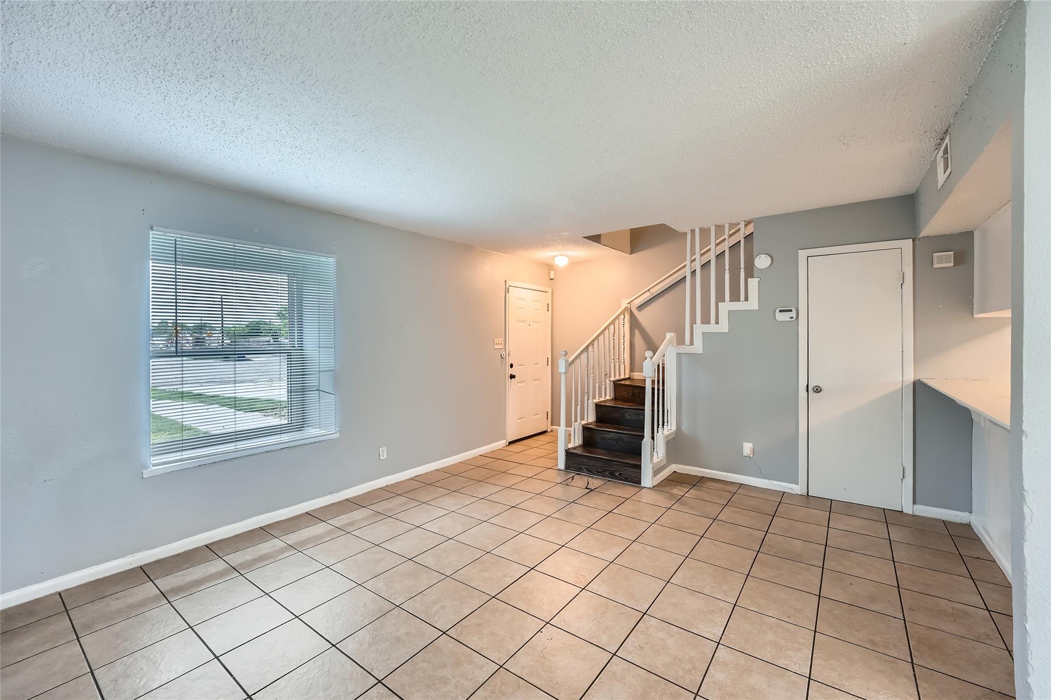 1306 E Saint Johns Ave Property Photo 5