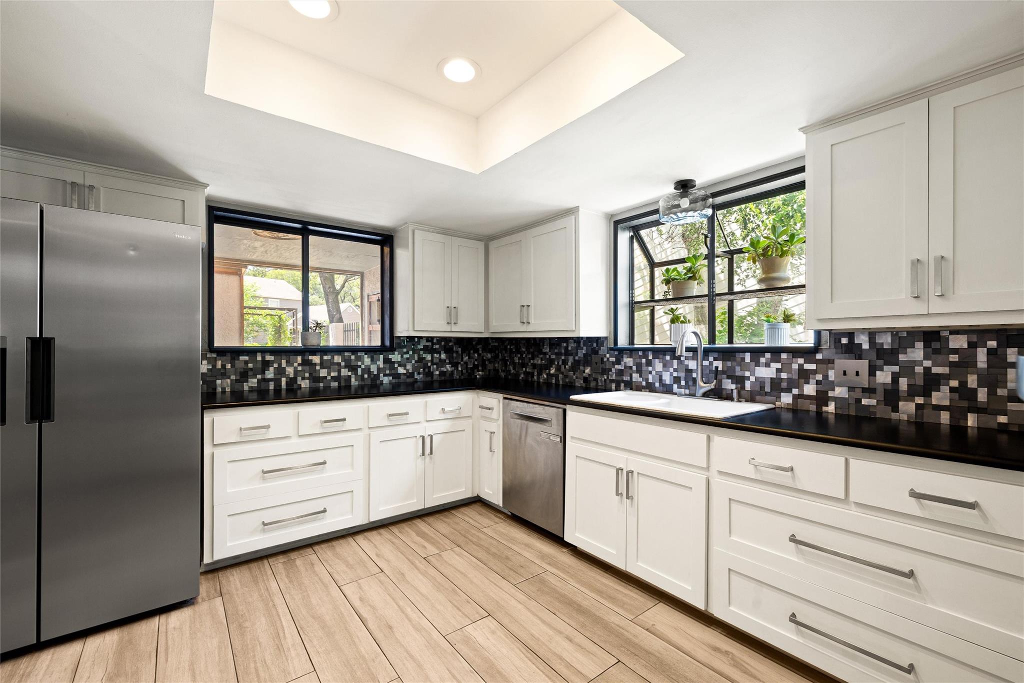6110 Gardenridge Holw Property Photo 10