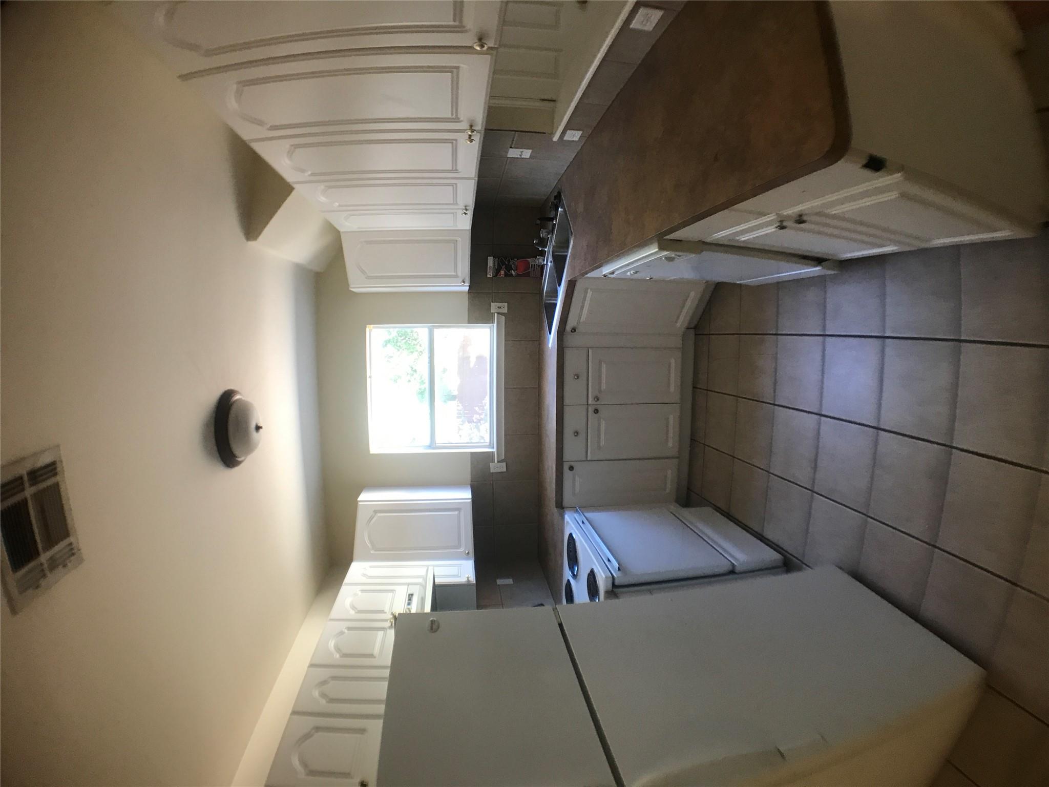5603 Joe Sayers Ave #a Property Photo 4