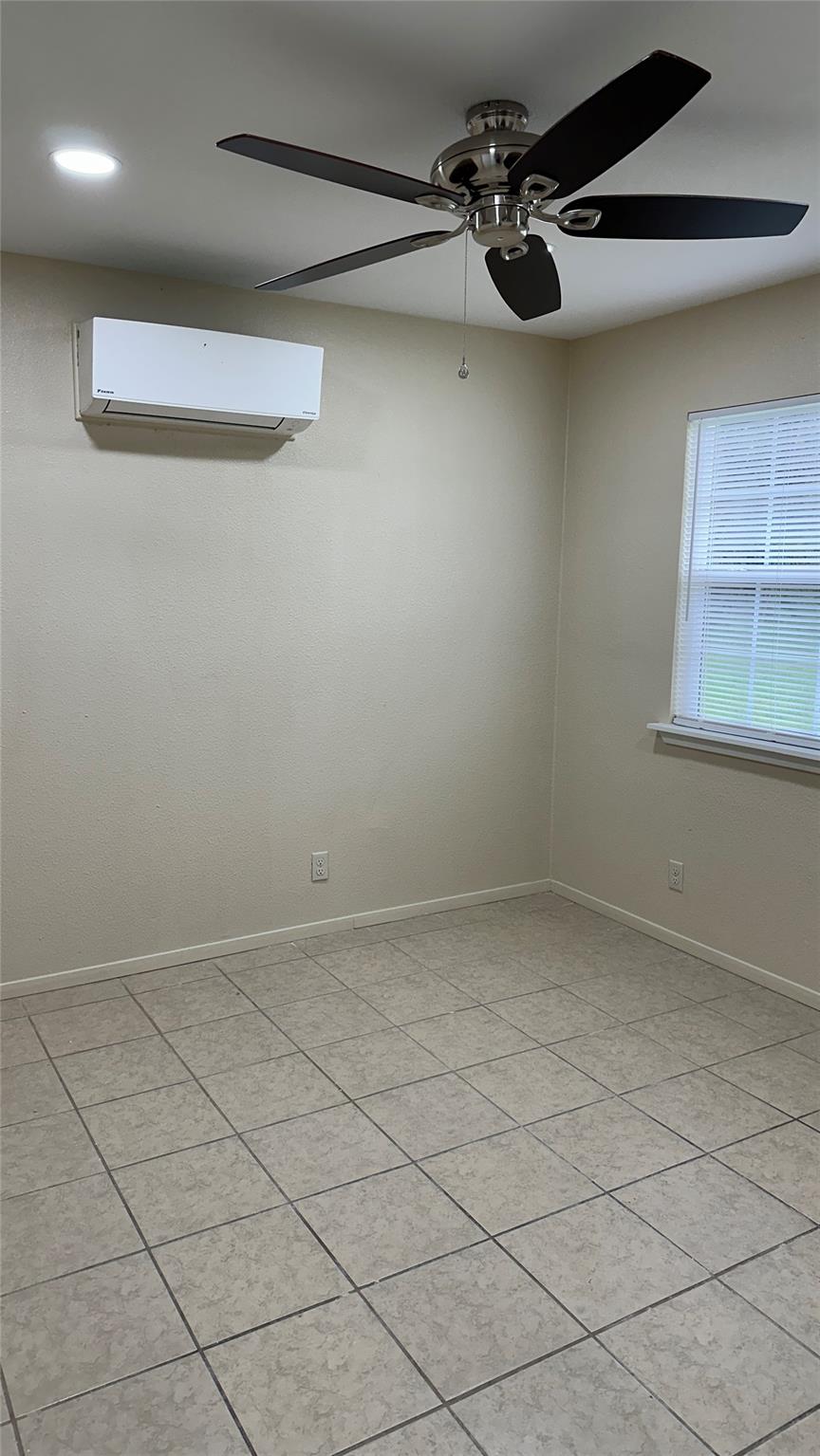 1231 N Lbj Dr #9 Property Photo 8
