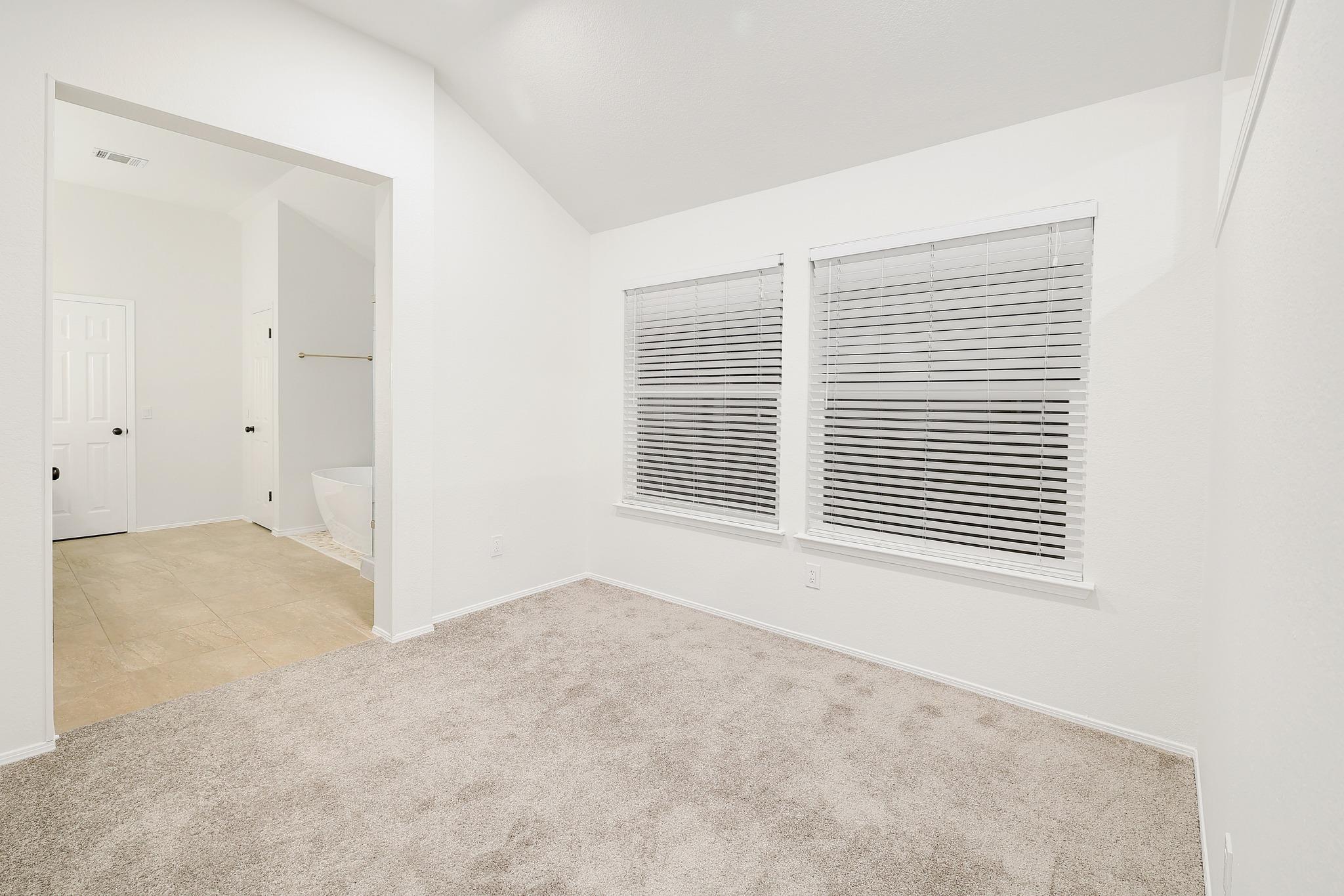 10810 Pinkney Ln Property Photo 17