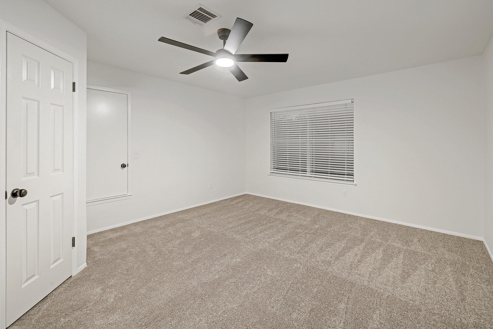 10810 Pinkney Ln Property Photo 21