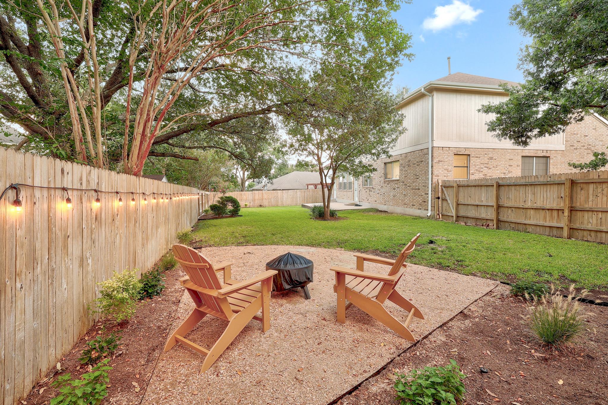 10810 Pinkney Ln Property Photo 32