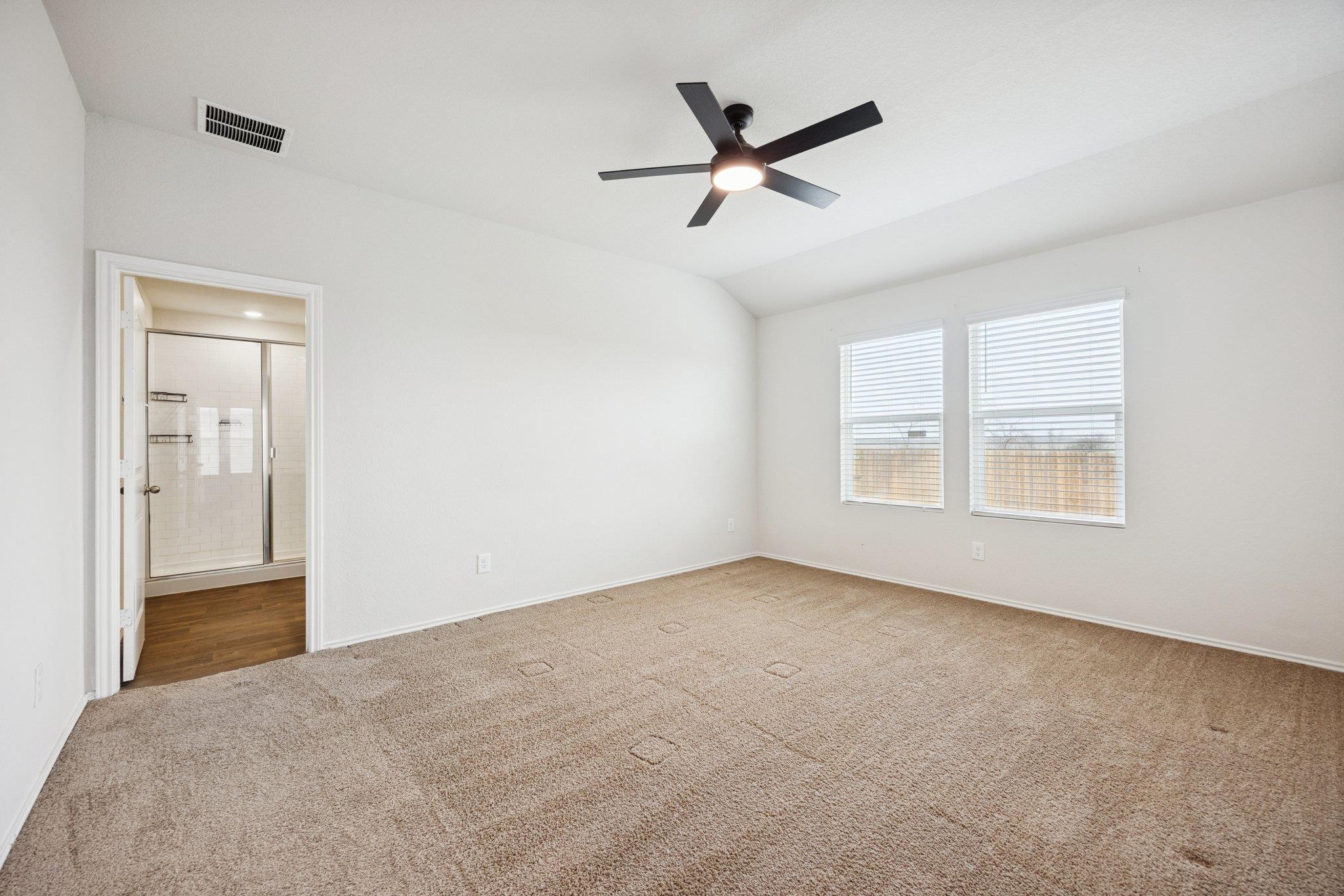 323 Shimmering Cv Property Photo 5