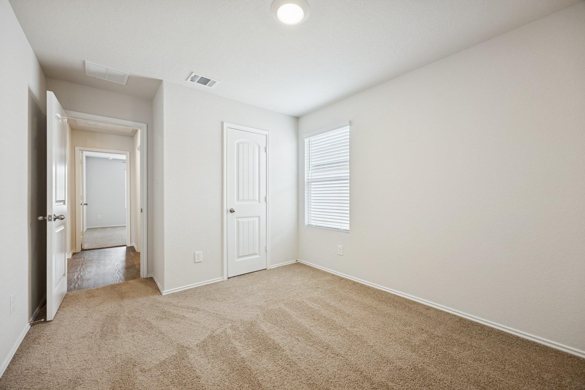 323 Shimmering Cv Property Photo 8
