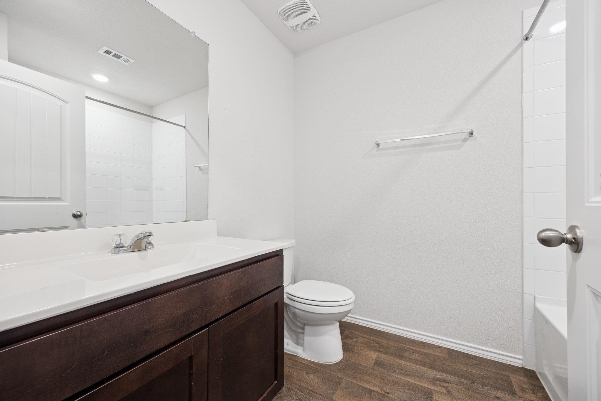 323 Shimmering Cv Property Photo 10