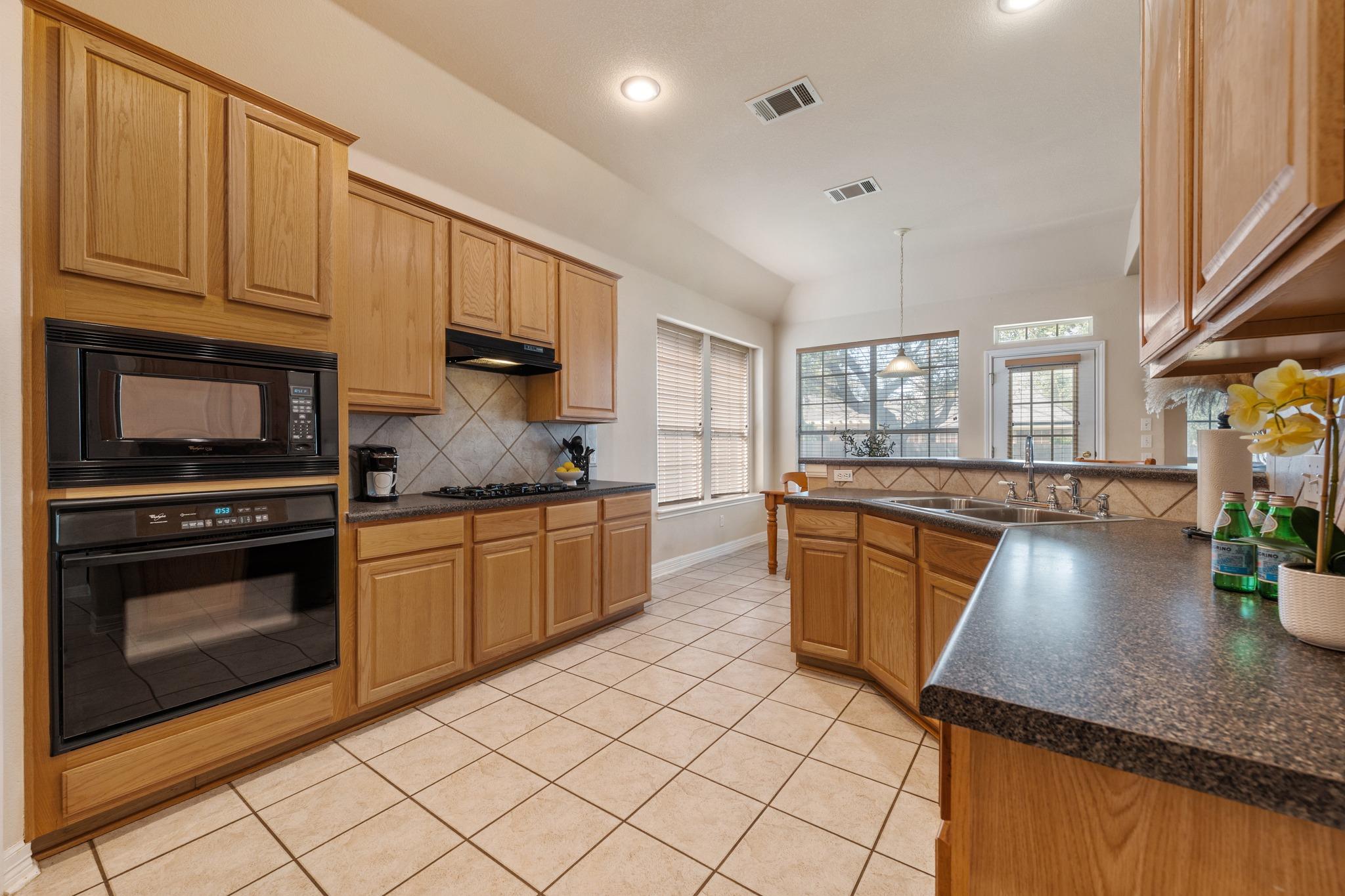 15016 Thatcher Dr Property Photo 11