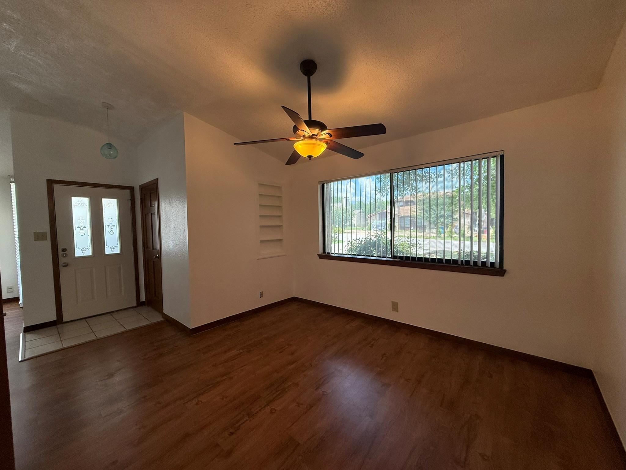 295 Mooring Cir #b Property Photo 7