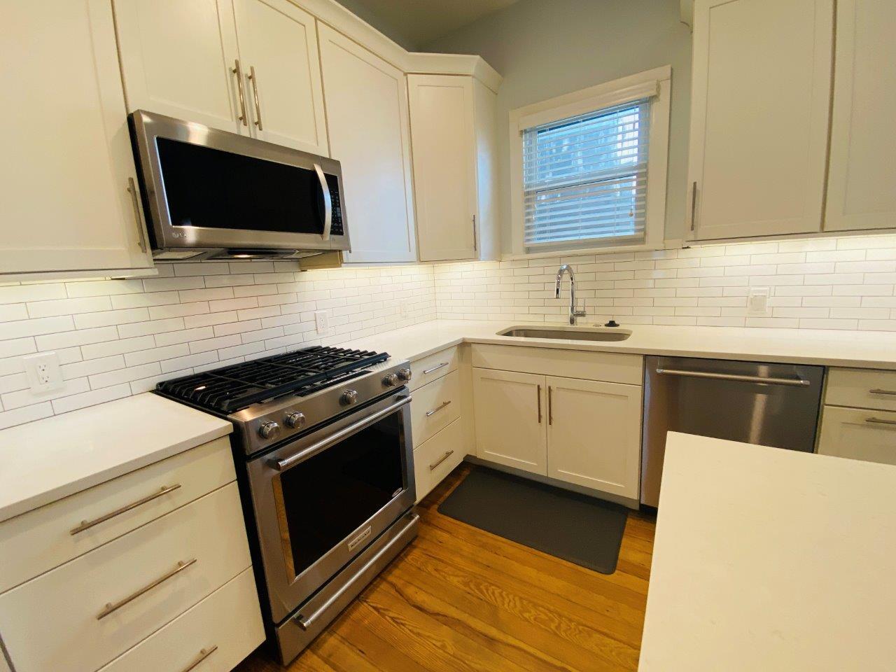 521 E Live Oak St #a Property Photo 6