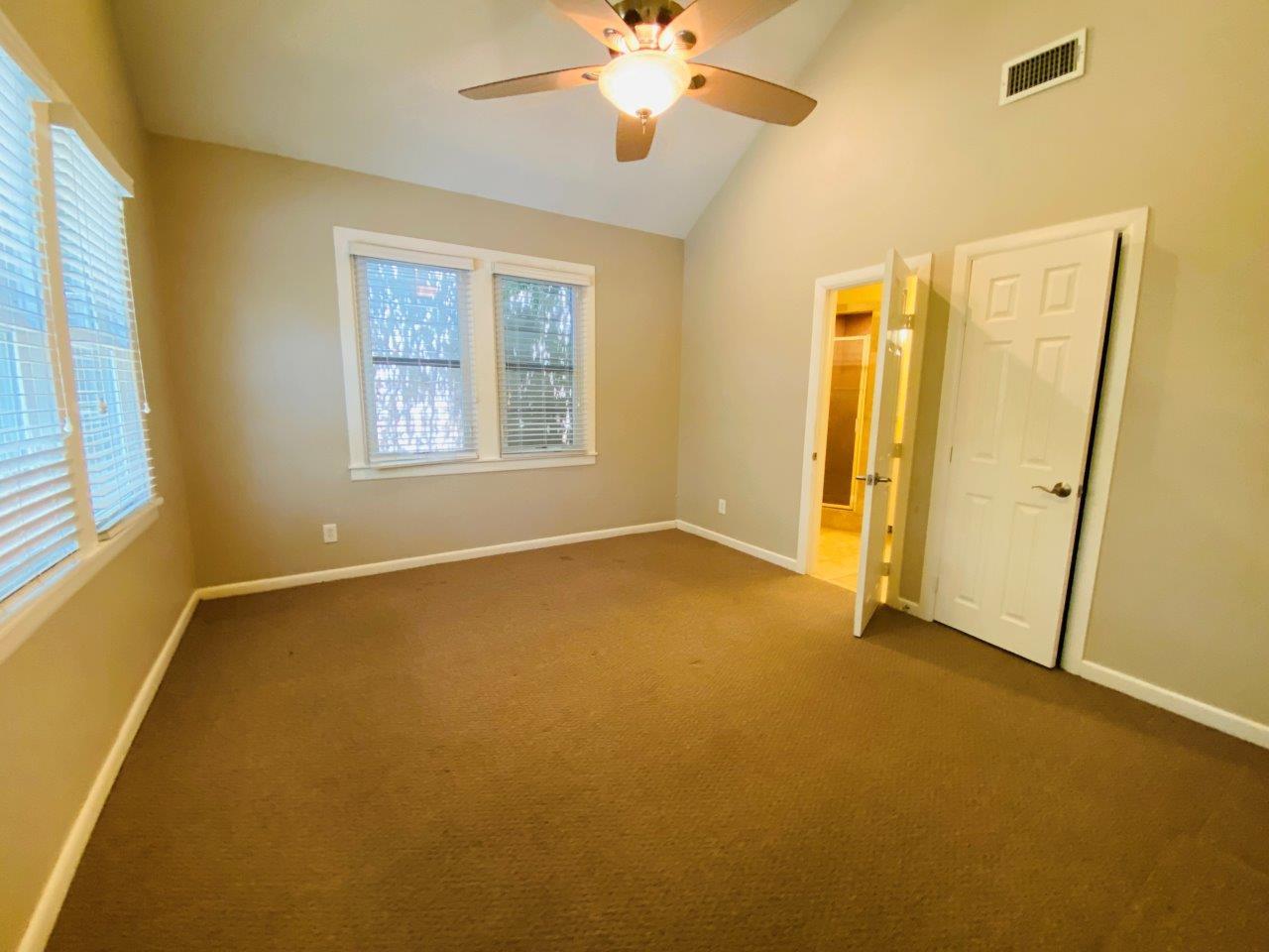 521 E Live Oak St #a Property Photo 16