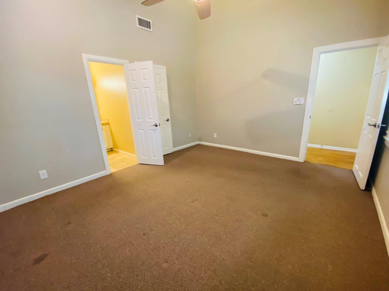 521 E Live Oak St #a Property Photo 17