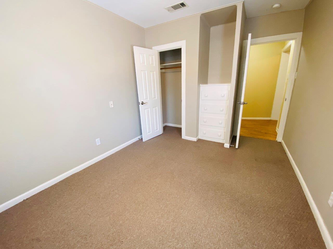 521 E Live Oak St #a Property Photo 24