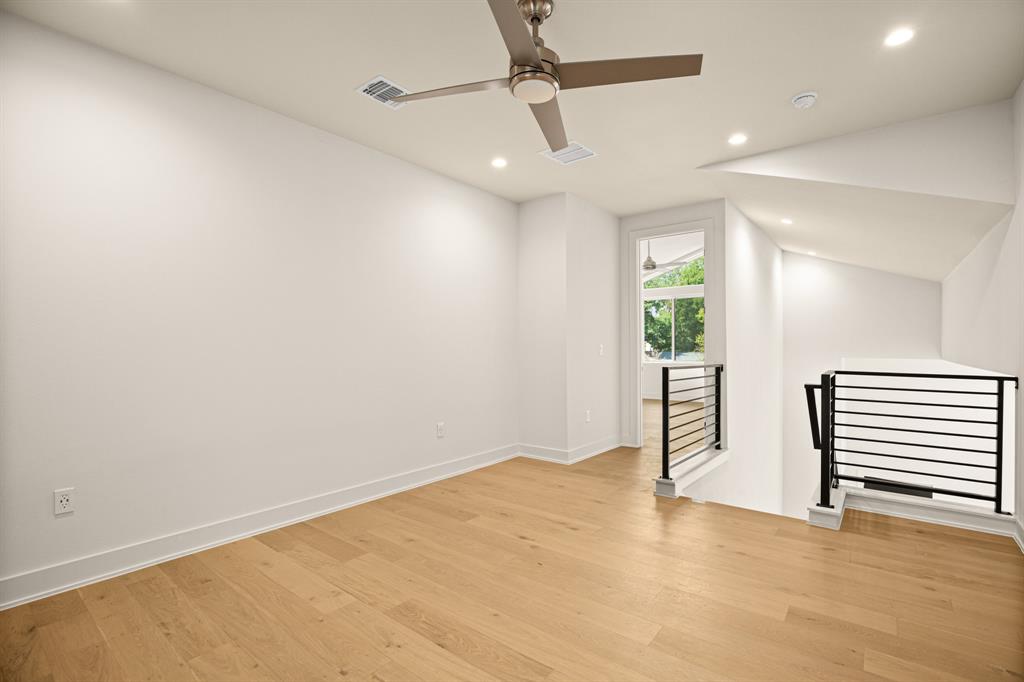 5007 West Park Dr Property Photo 16