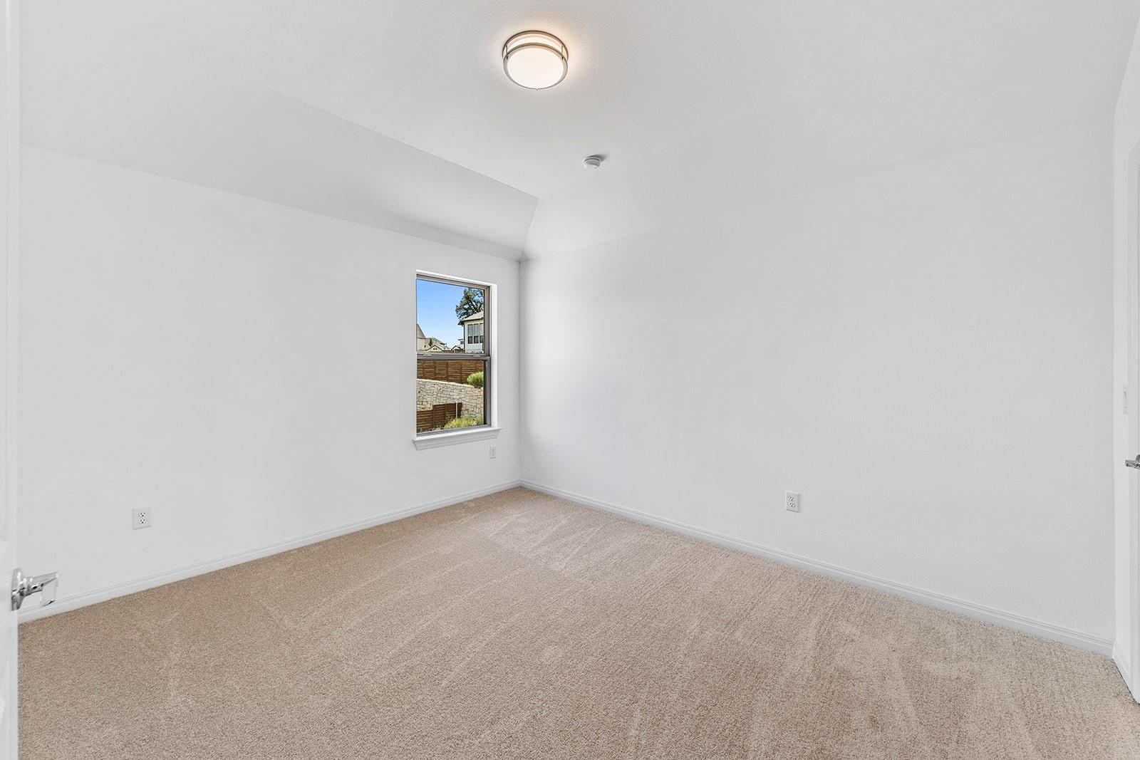 17609 Chamoix Dr Property Photo 15