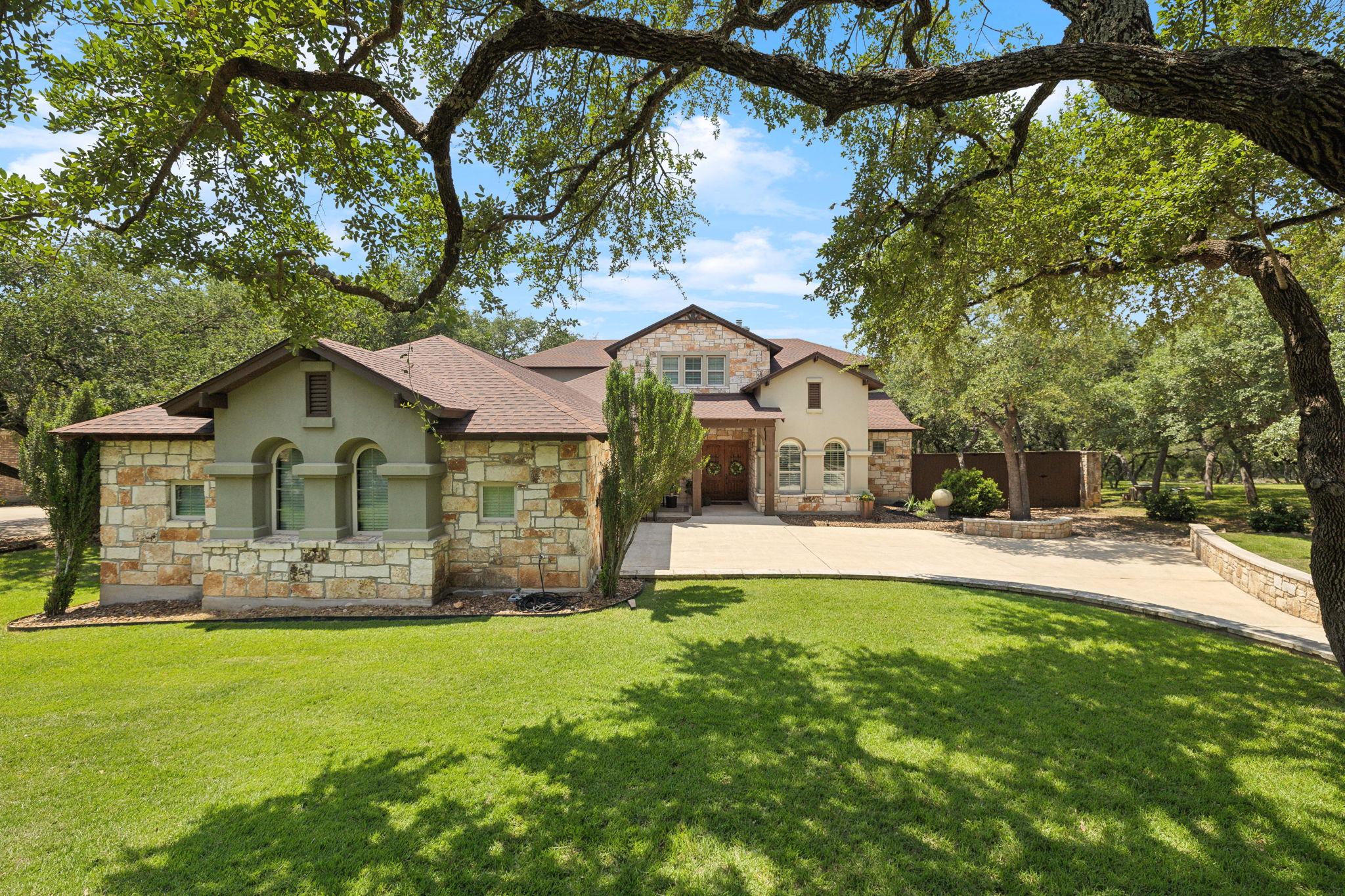 3100 Summit Ridge DR Property Photo 1