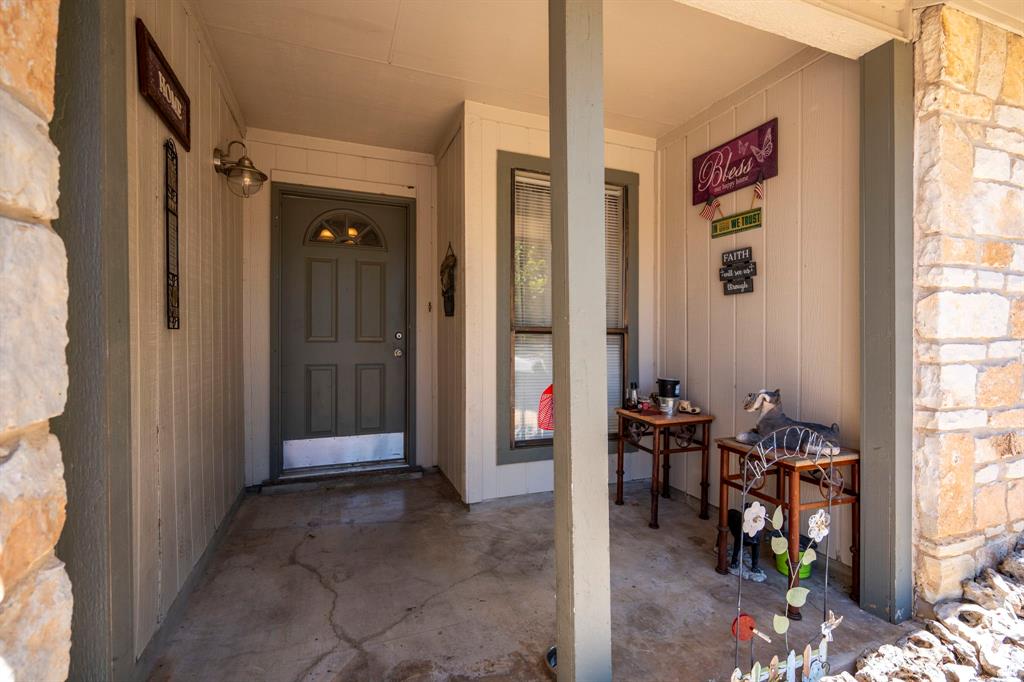 1408 Wroxton Way Property Photo 5