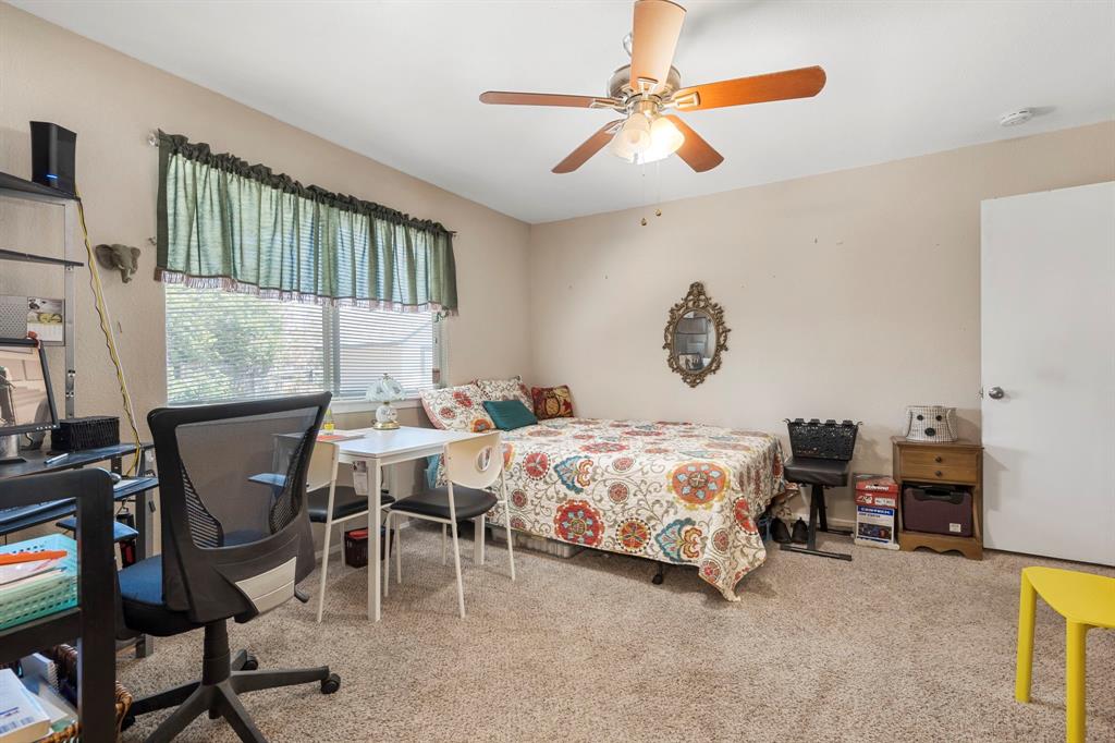 1408 Wroxton Way Property Photo 14