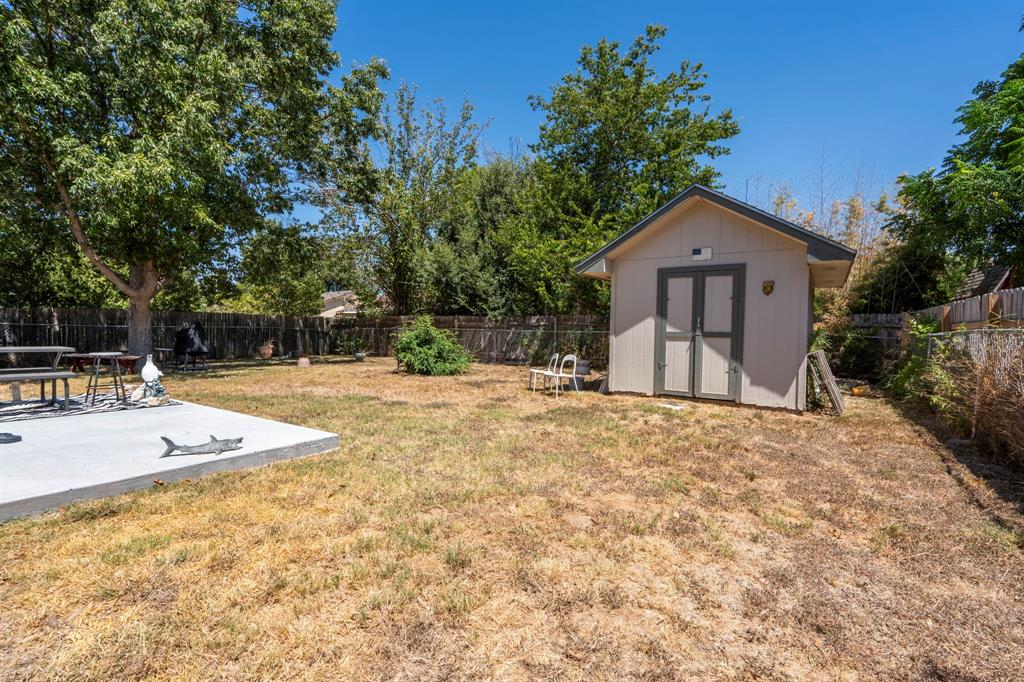 1408 Wroxton Way Property Photo 25