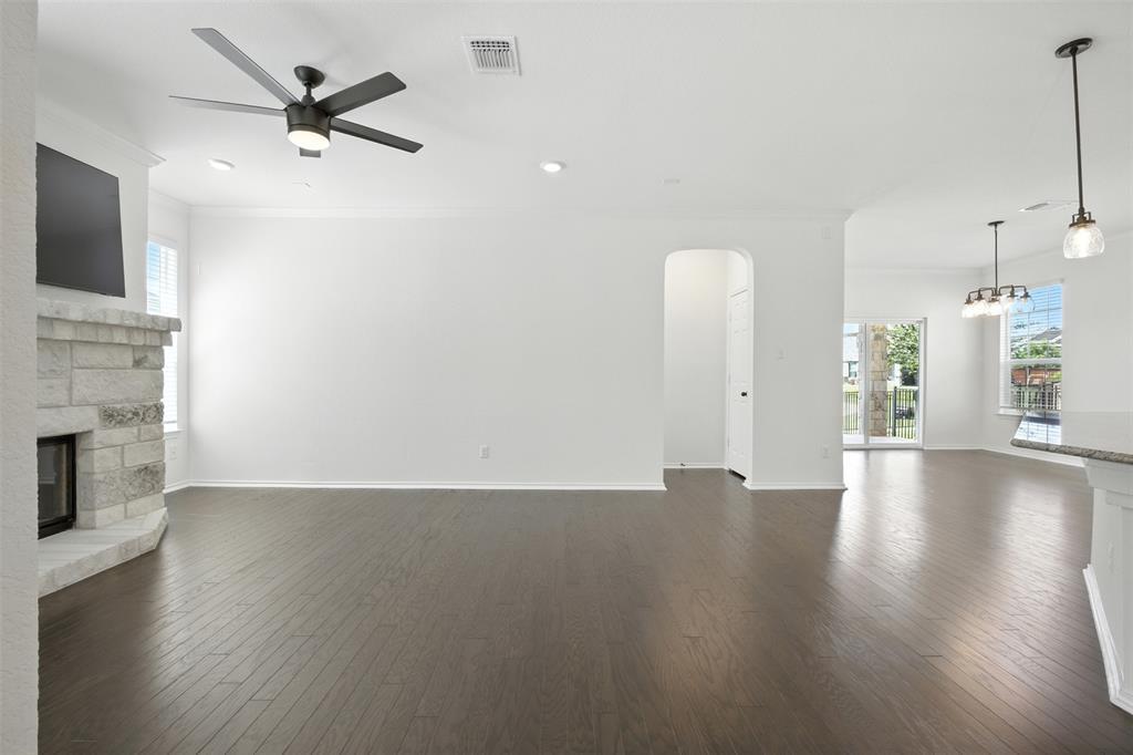 512 Lady Swiss Ln Property Photo 14