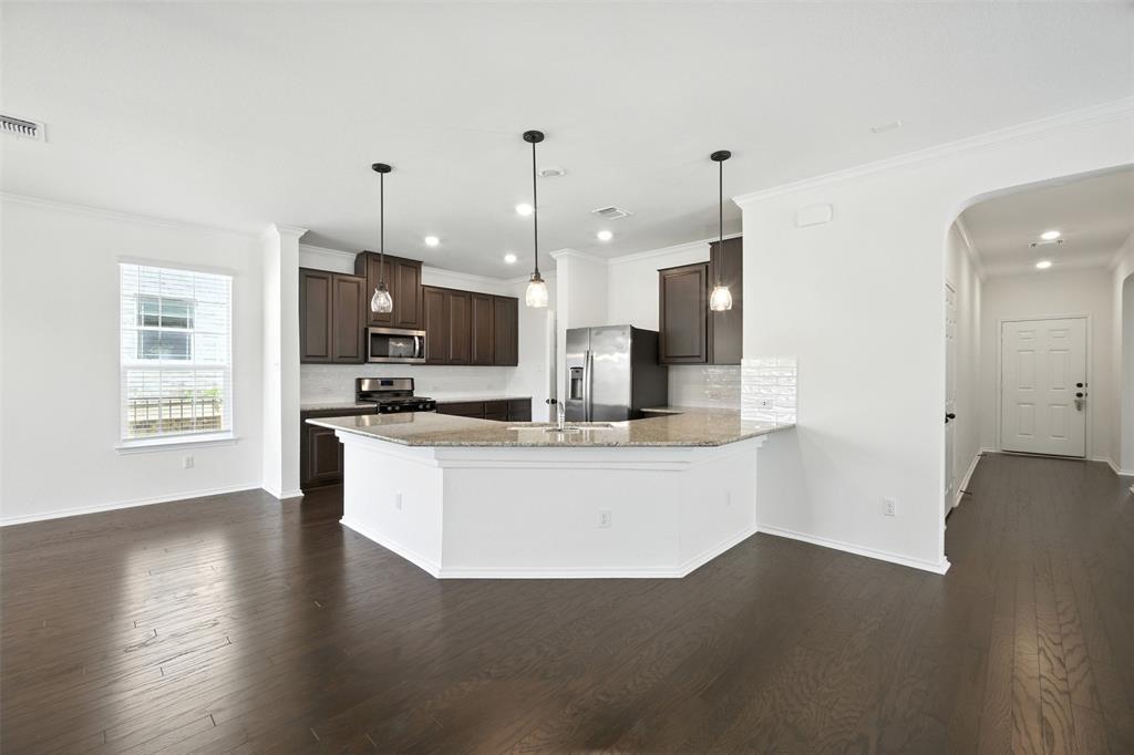 512 Lady Swiss Ln Property Photo 16