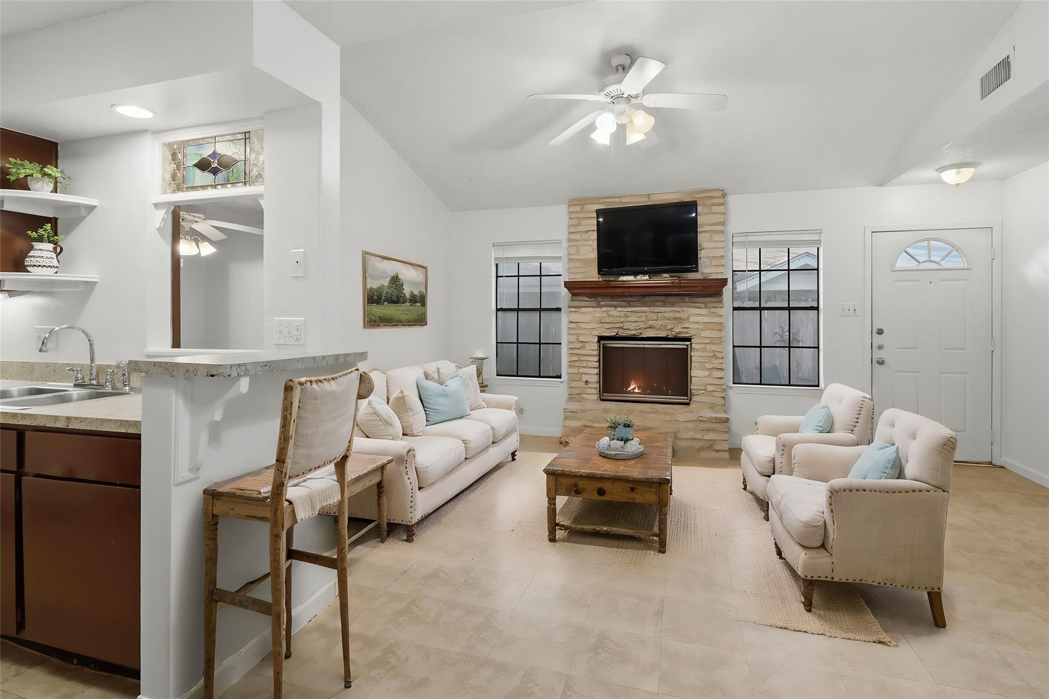 12416 Deer Falls Dr #b Property Photo 2