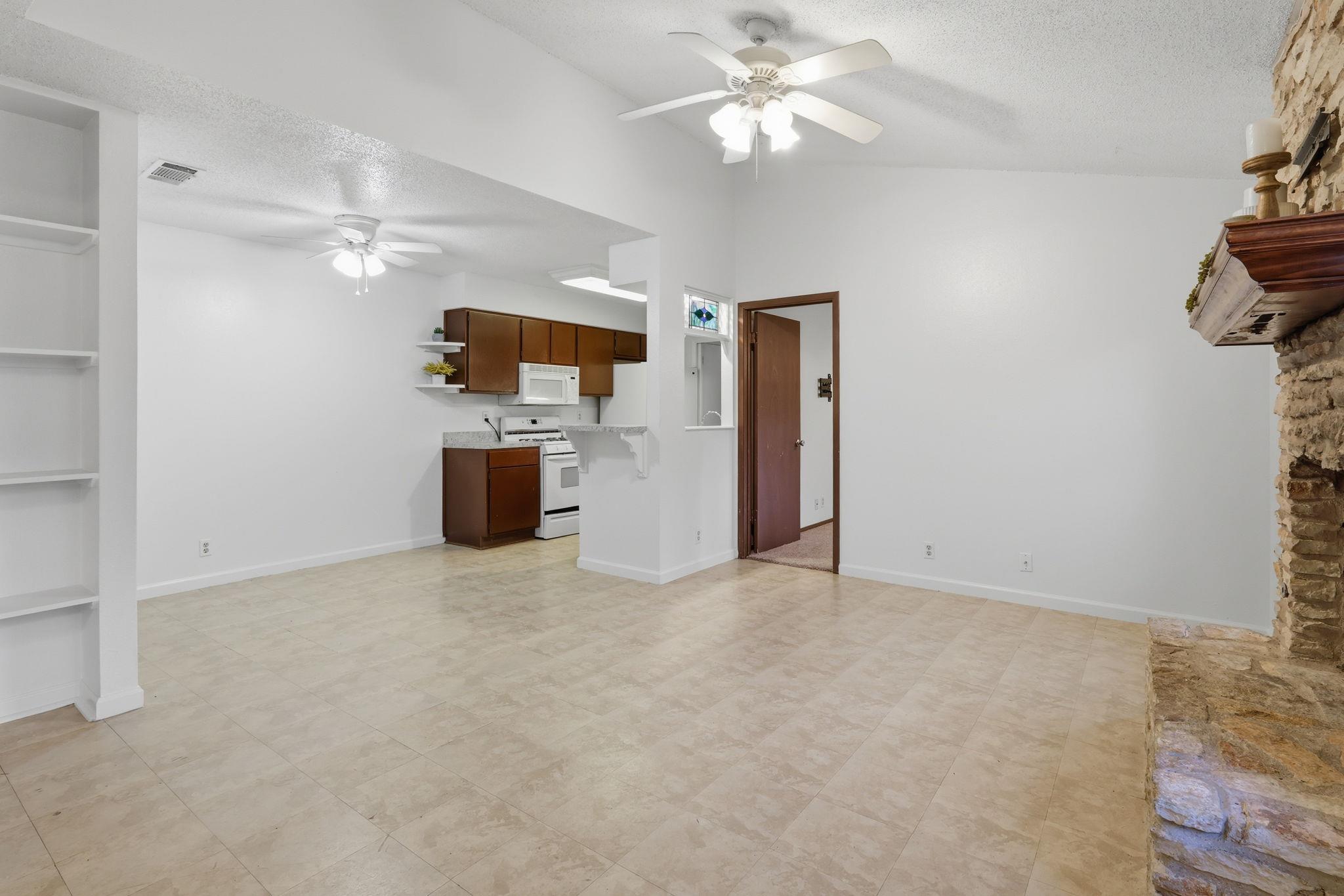 12416 Deer Falls Dr #b Property Photo 9
