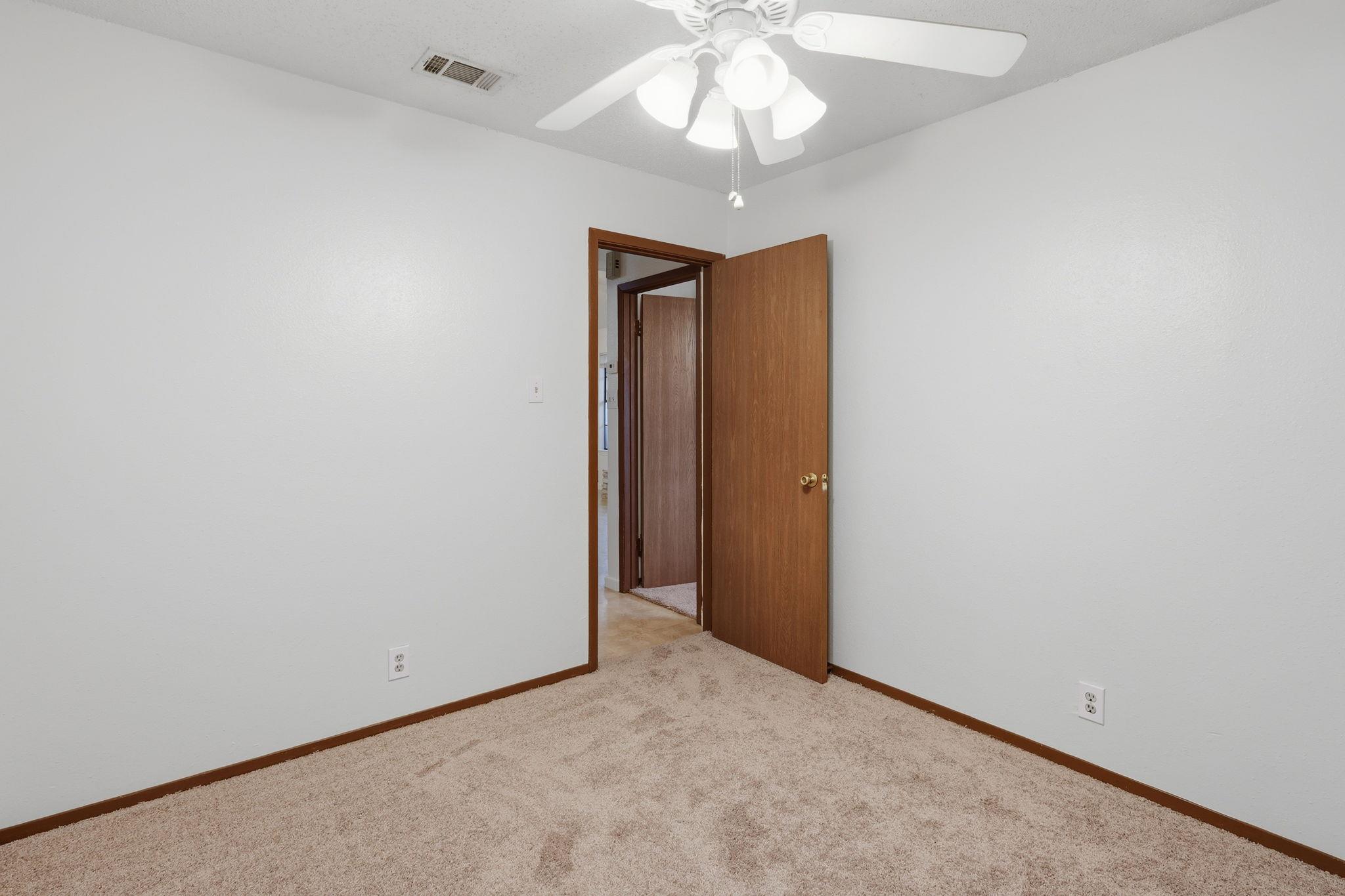 12416 Deer Falls Dr #b Property Photo 25