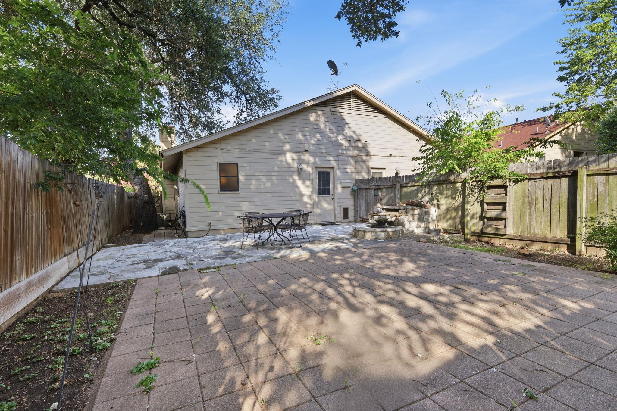 12416 Deer Falls Dr #b Property Photo 27