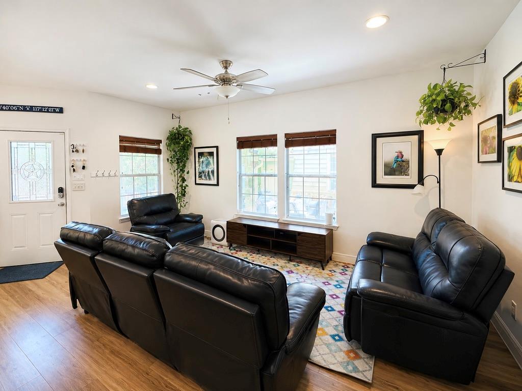 1612 N Miriam Ave #b Property Photo 10