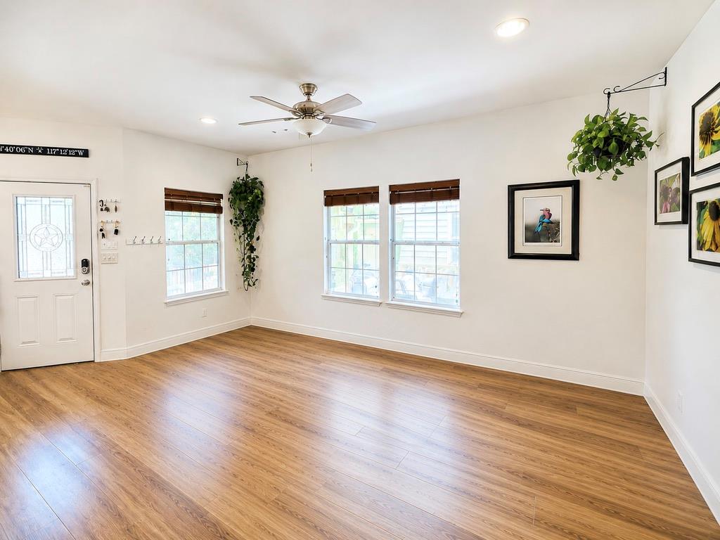 1612 N Miriam Ave #b Property Photo 12