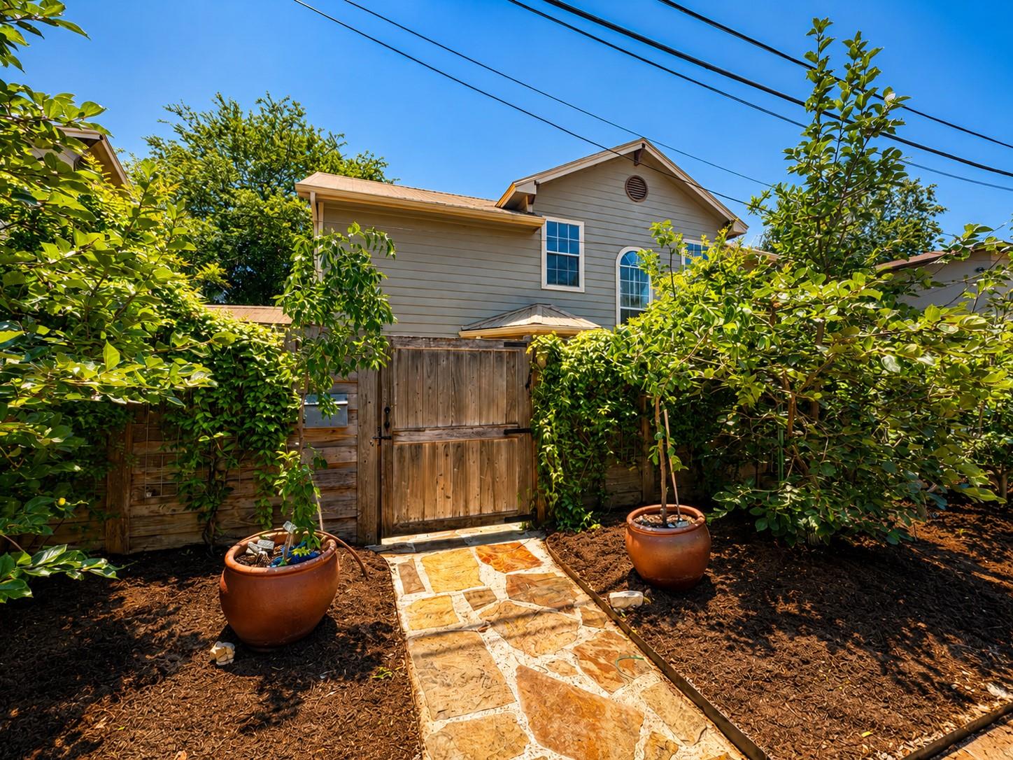 1612 N Miriam Ave #b Property Photo 26