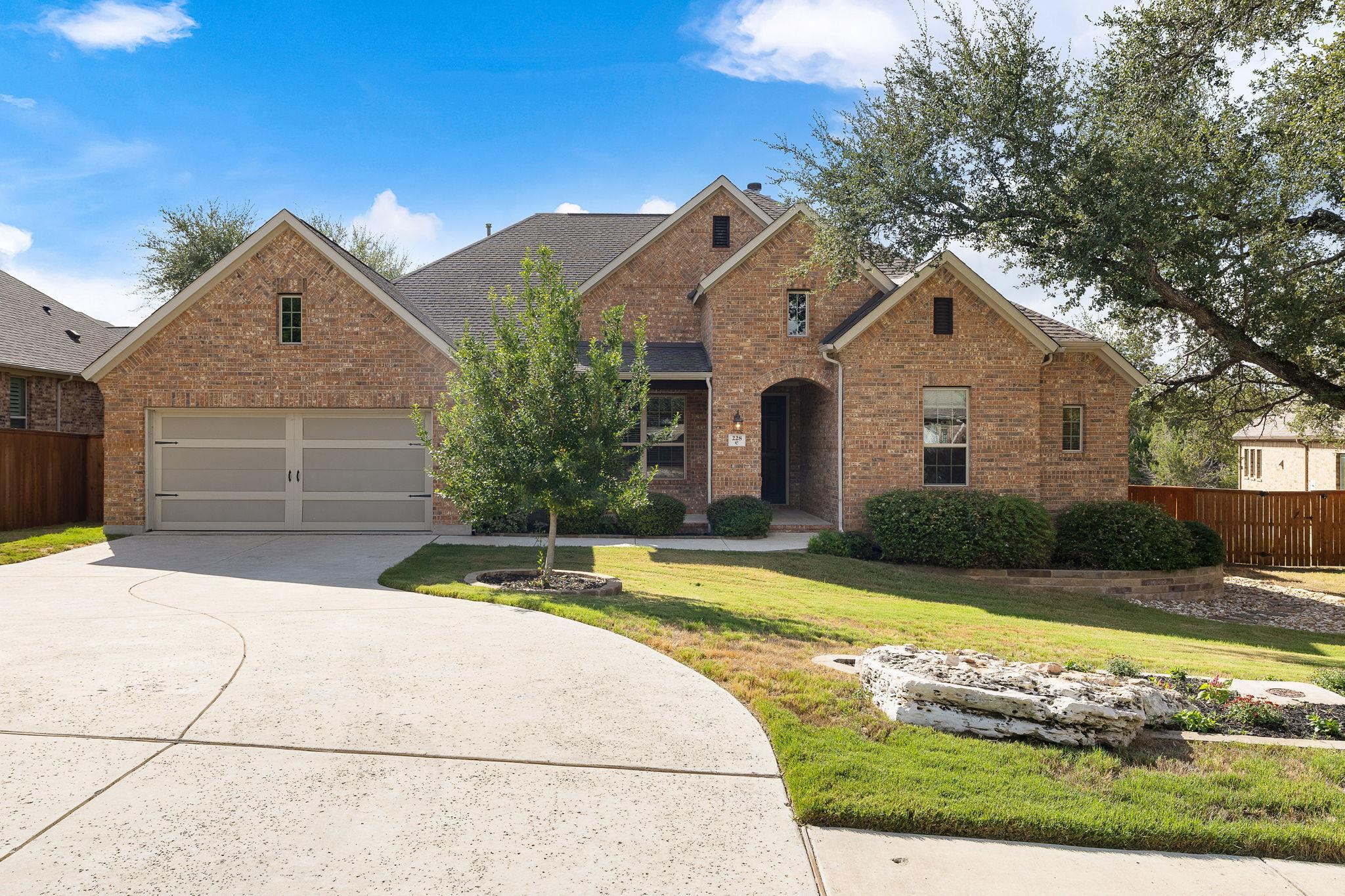 228 Lake Rim Cir Property Photo 1