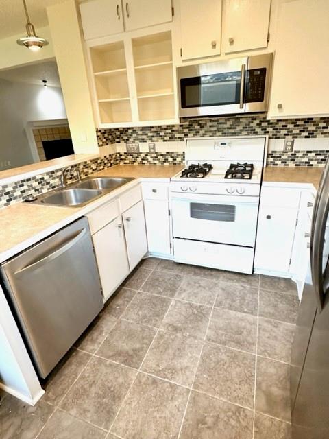 5934 Kevin Kelly Pl Property Photo 5