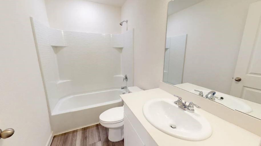 223 Enforcer Loop Property Photo 8