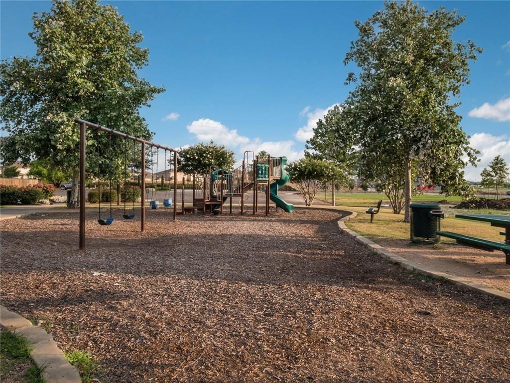223 Enforcer Loop Property Photo 13