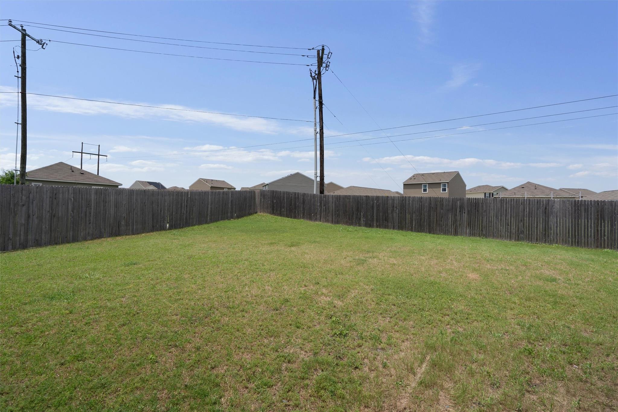 533 Bailey Park Dr Property Photo 15