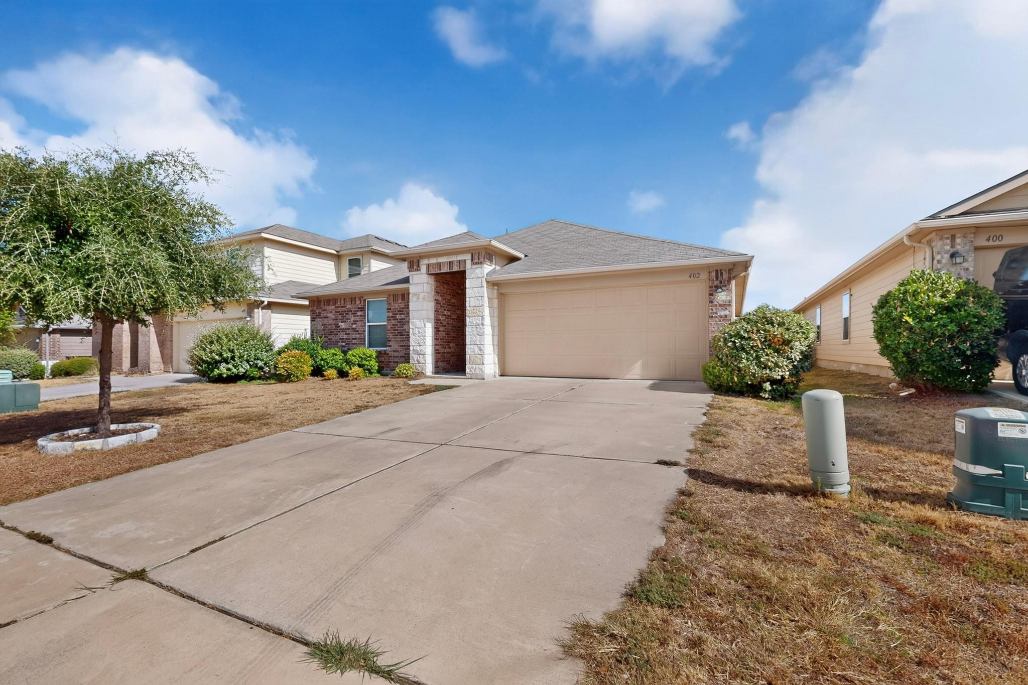 402 Pentire Way Property Photo 2