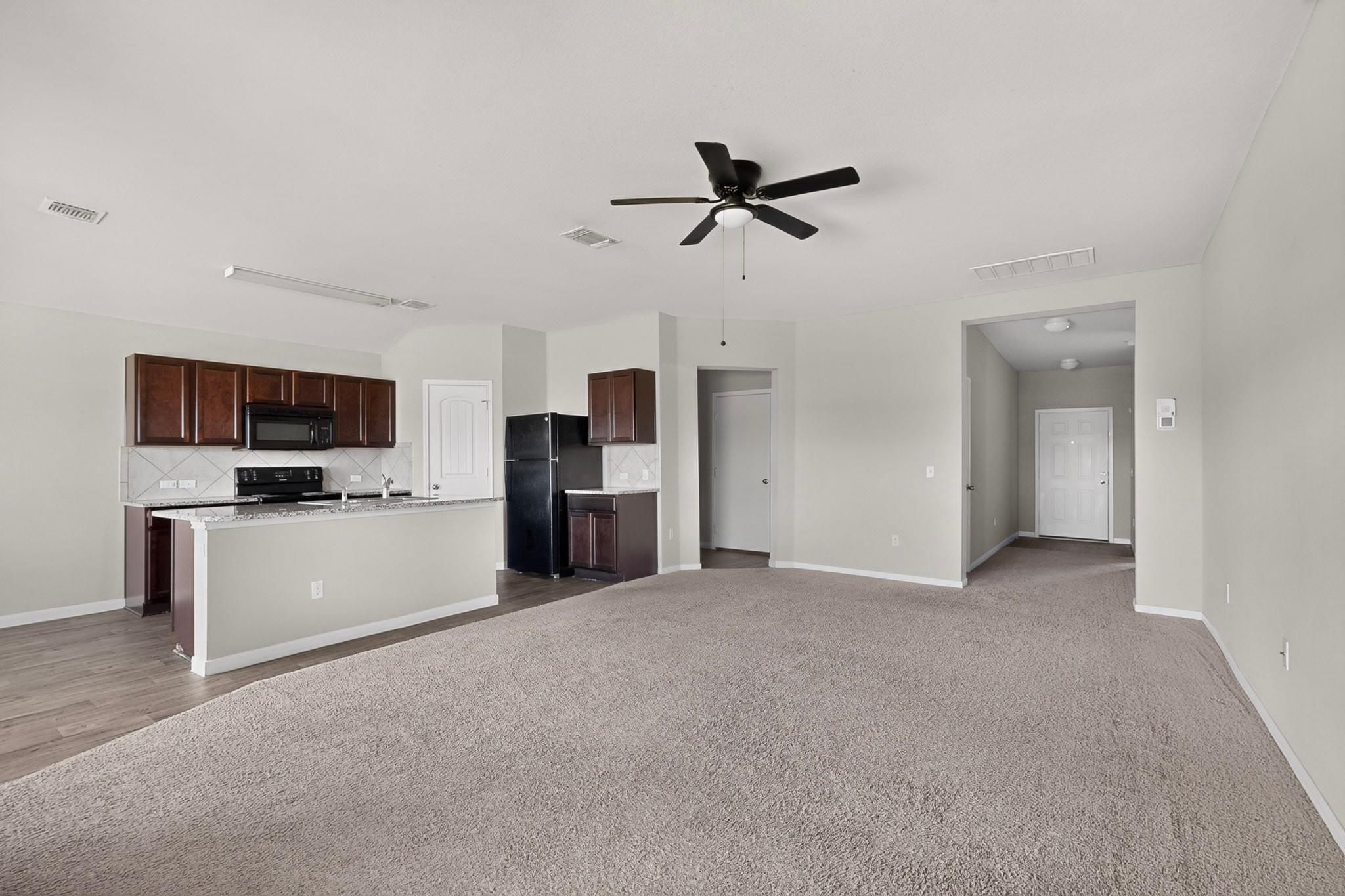 402 Pentire Way Property Photo 4