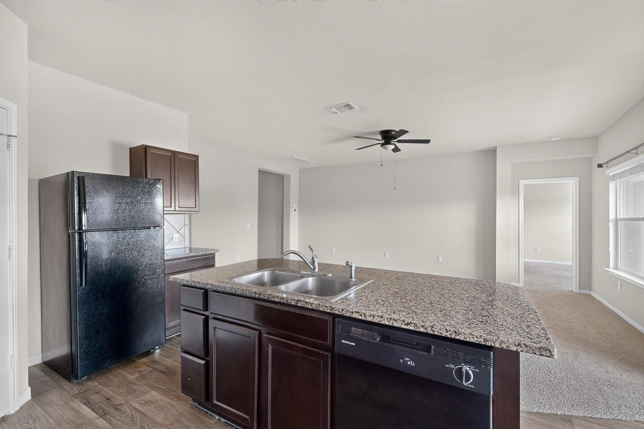 402 Pentire Way Property Photo 10