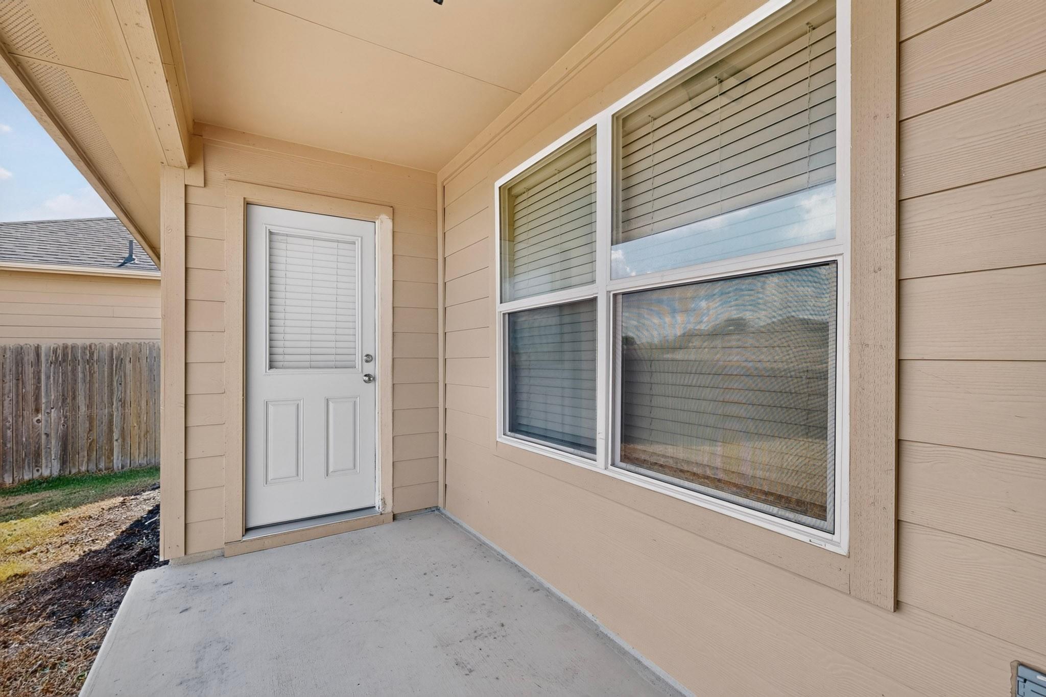 402 Pentire Way Property Photo 34