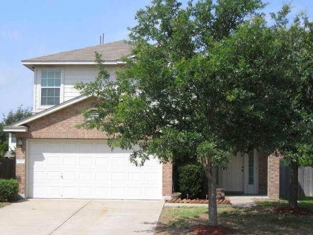 2505 Winslow Dr Property Photo 1