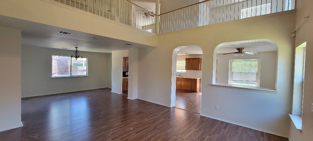 2505 Winslow Dr Property Photo 7