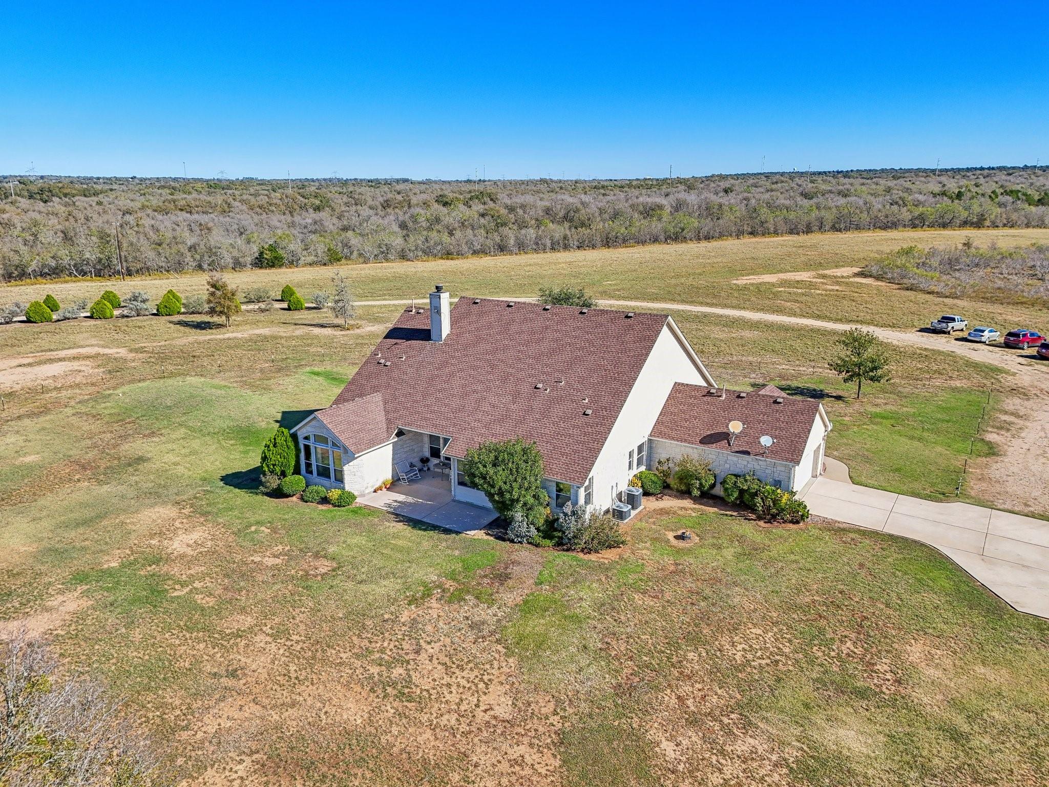 1525 Fm 1704 Property Photo 4
