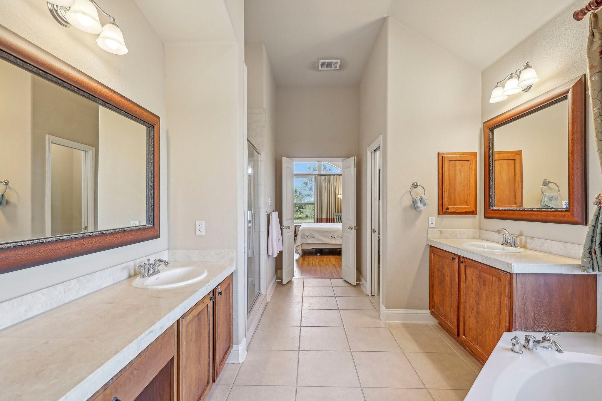 1525 Fm 1704 Property Photo 18