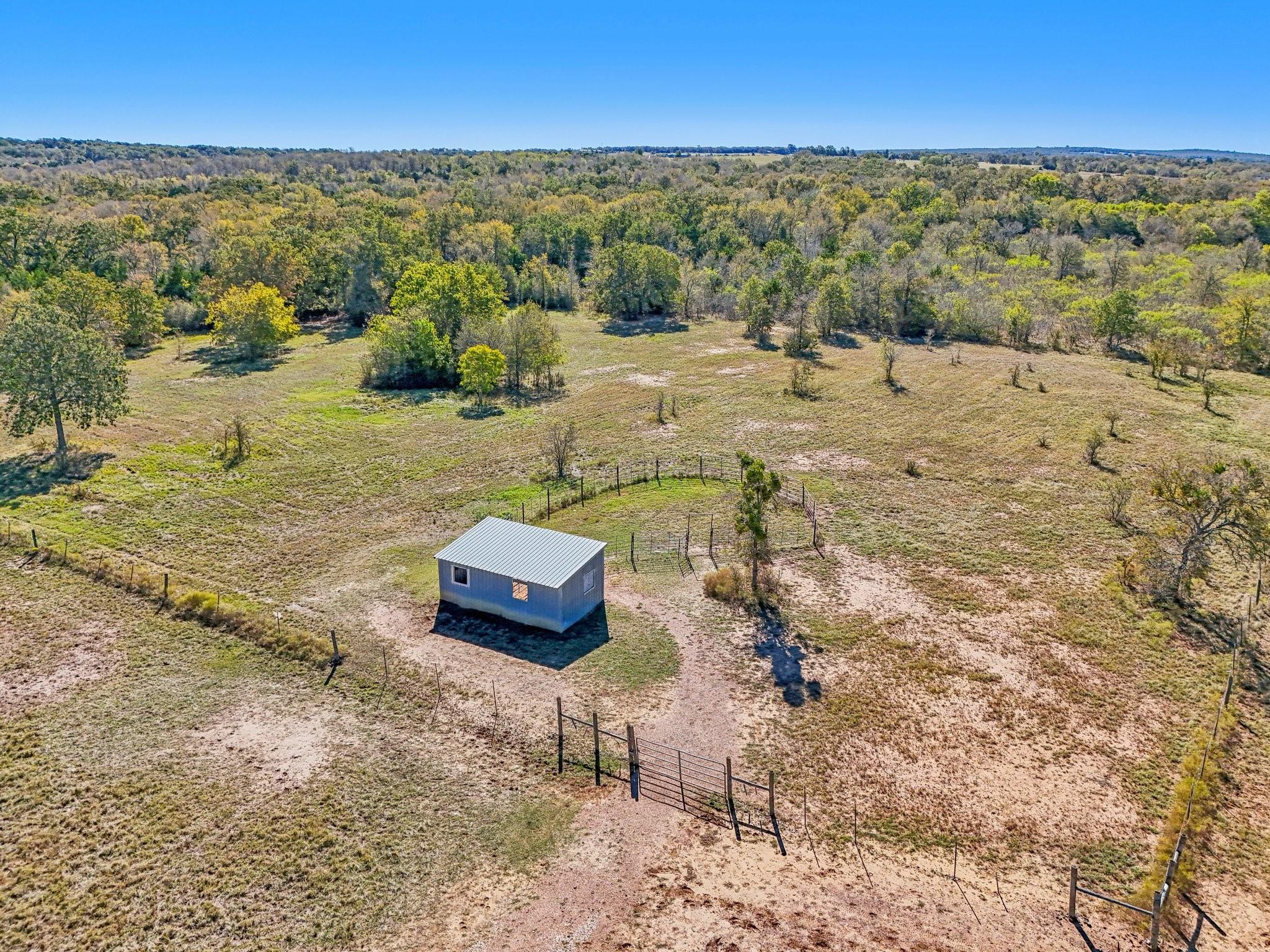 1525 Fm 1704 Property Photo 31